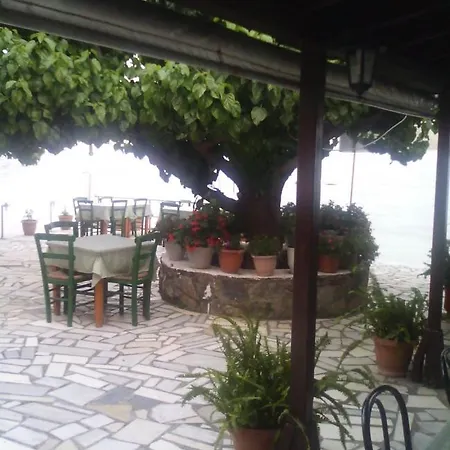 ο δραβαλος Loutra Edipsou (Evia)